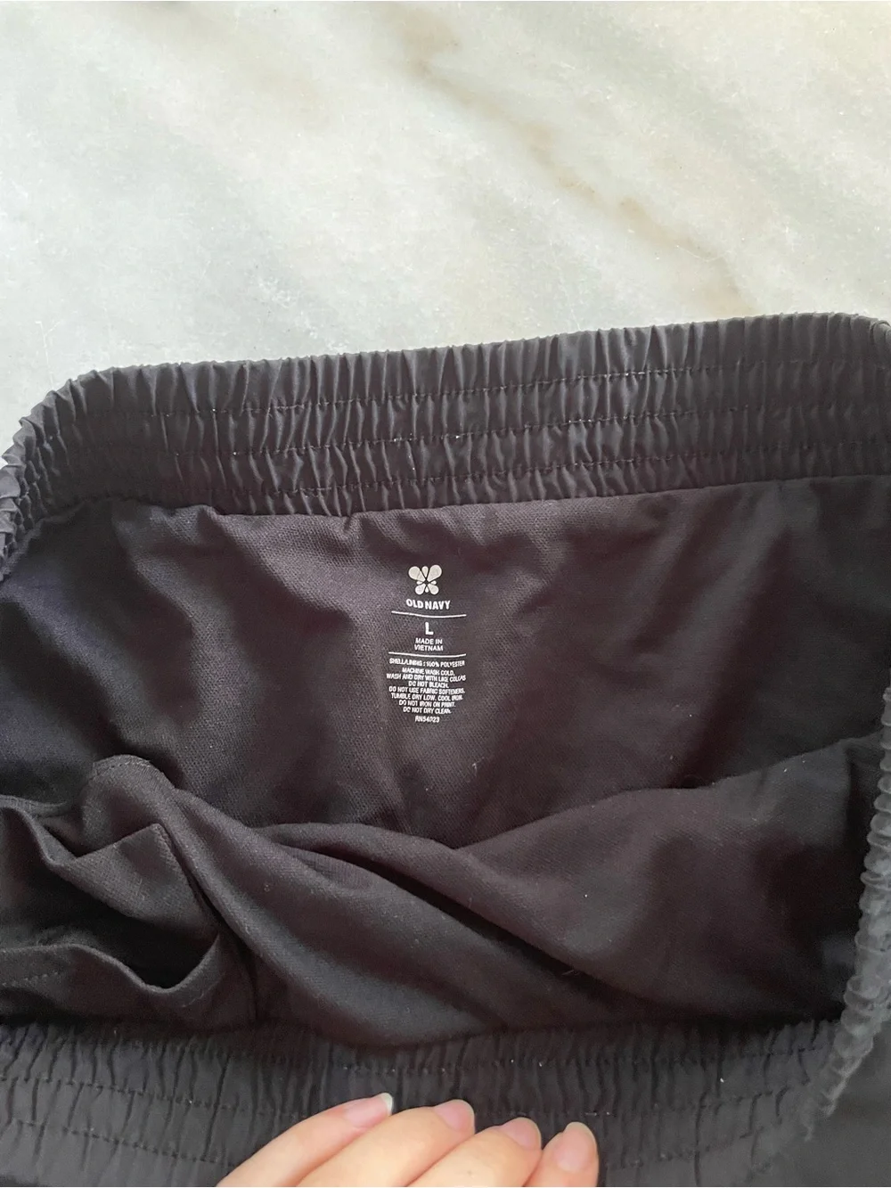 Old Navy Black Women's Athletic Shorts with Elastic Waist size L